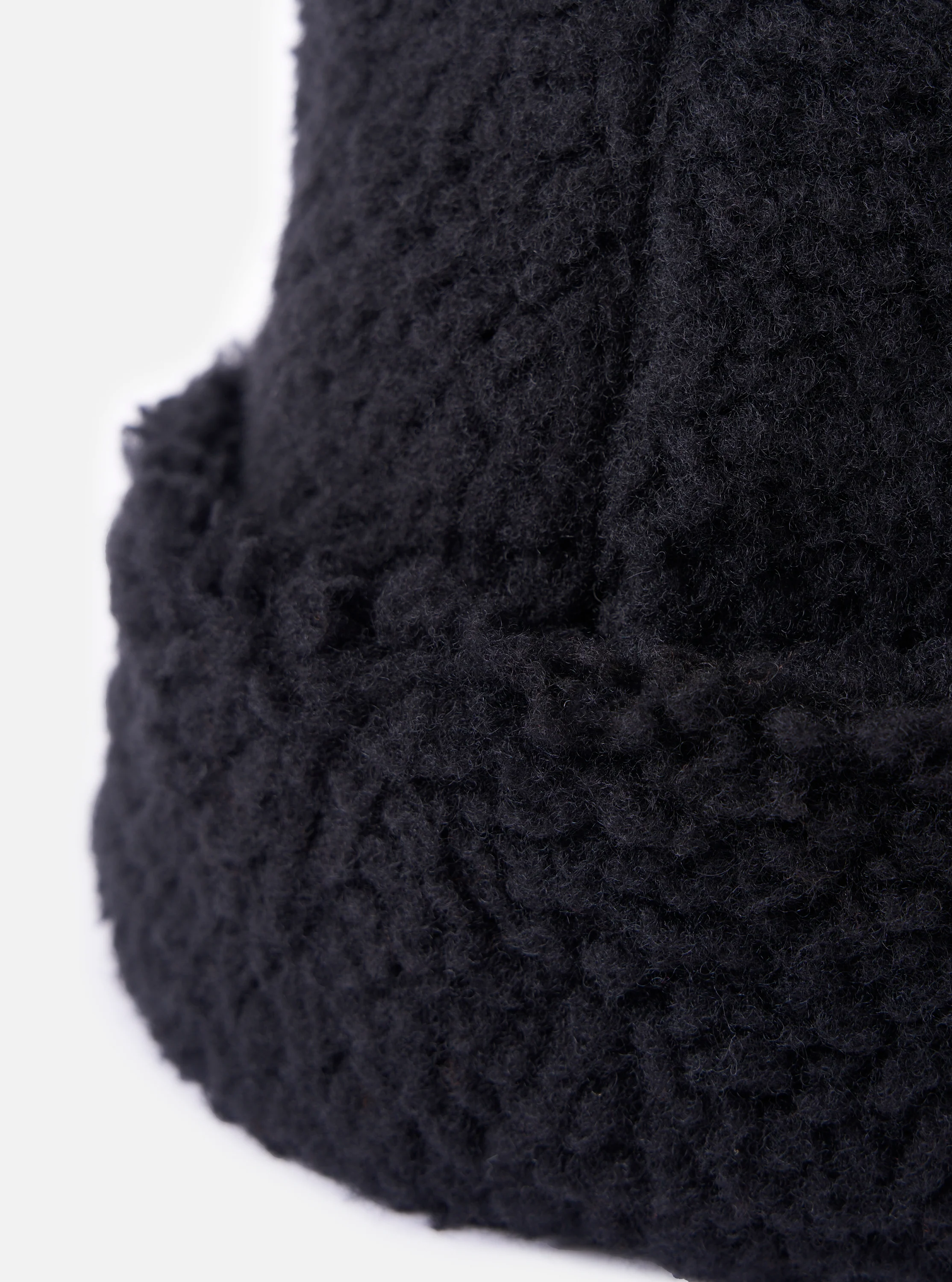 cableami® Black Toque Boa Cap - Image 3