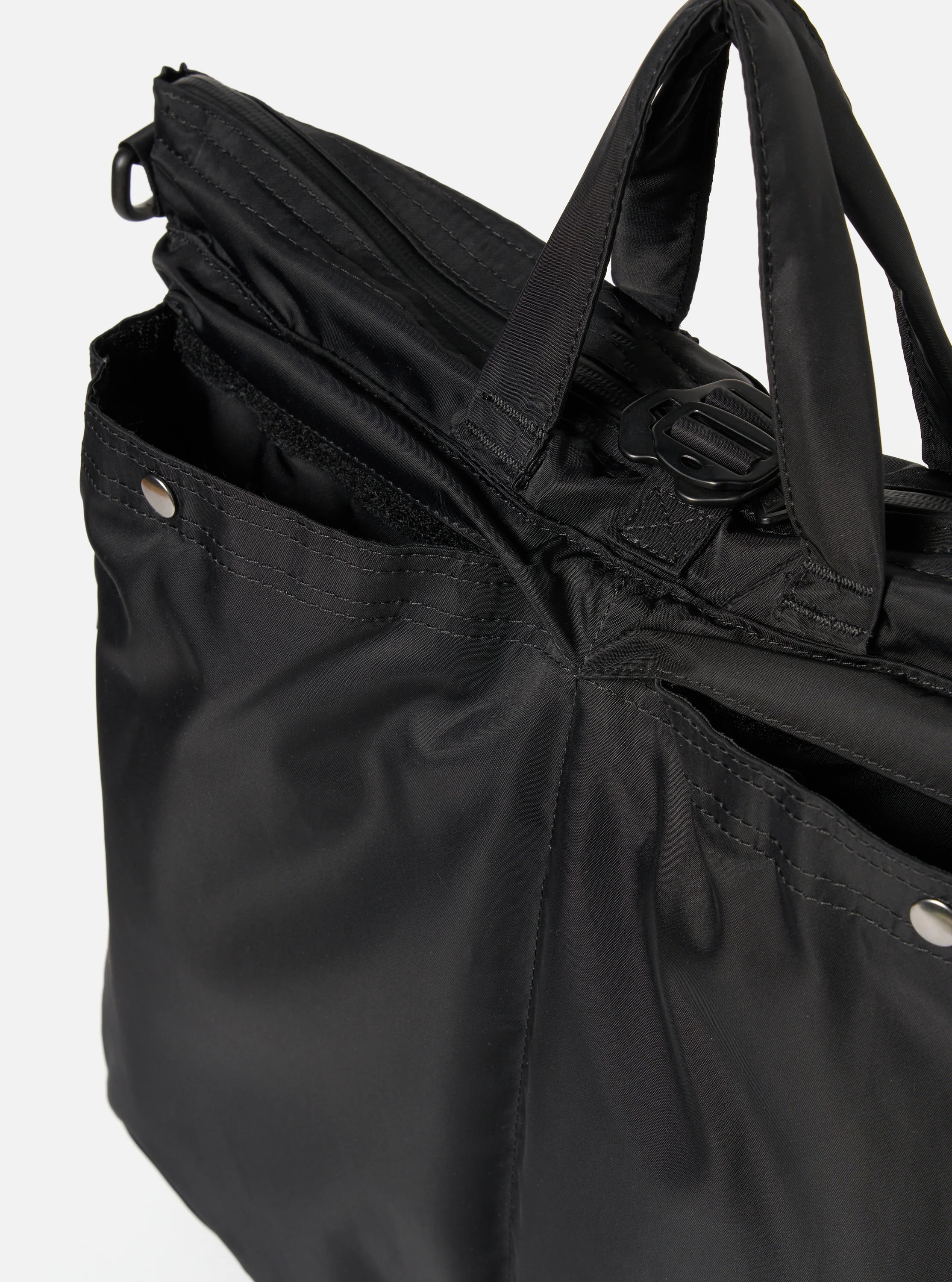 F/CE.® Black Recycled Twill 3-Way Helmet Bag - Image 4