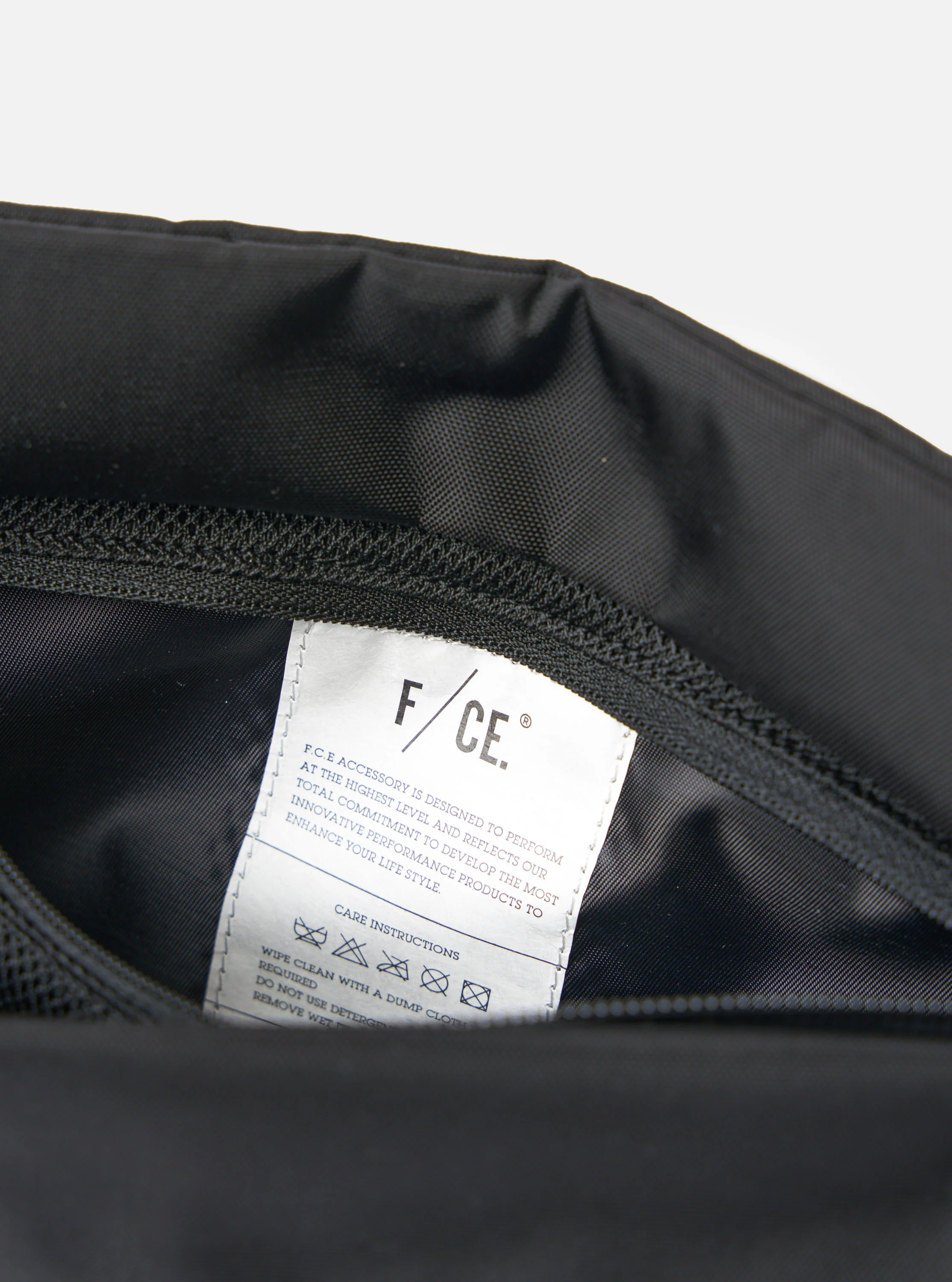 F/CE.® Black 420 re/cor Sacoche - Image 7