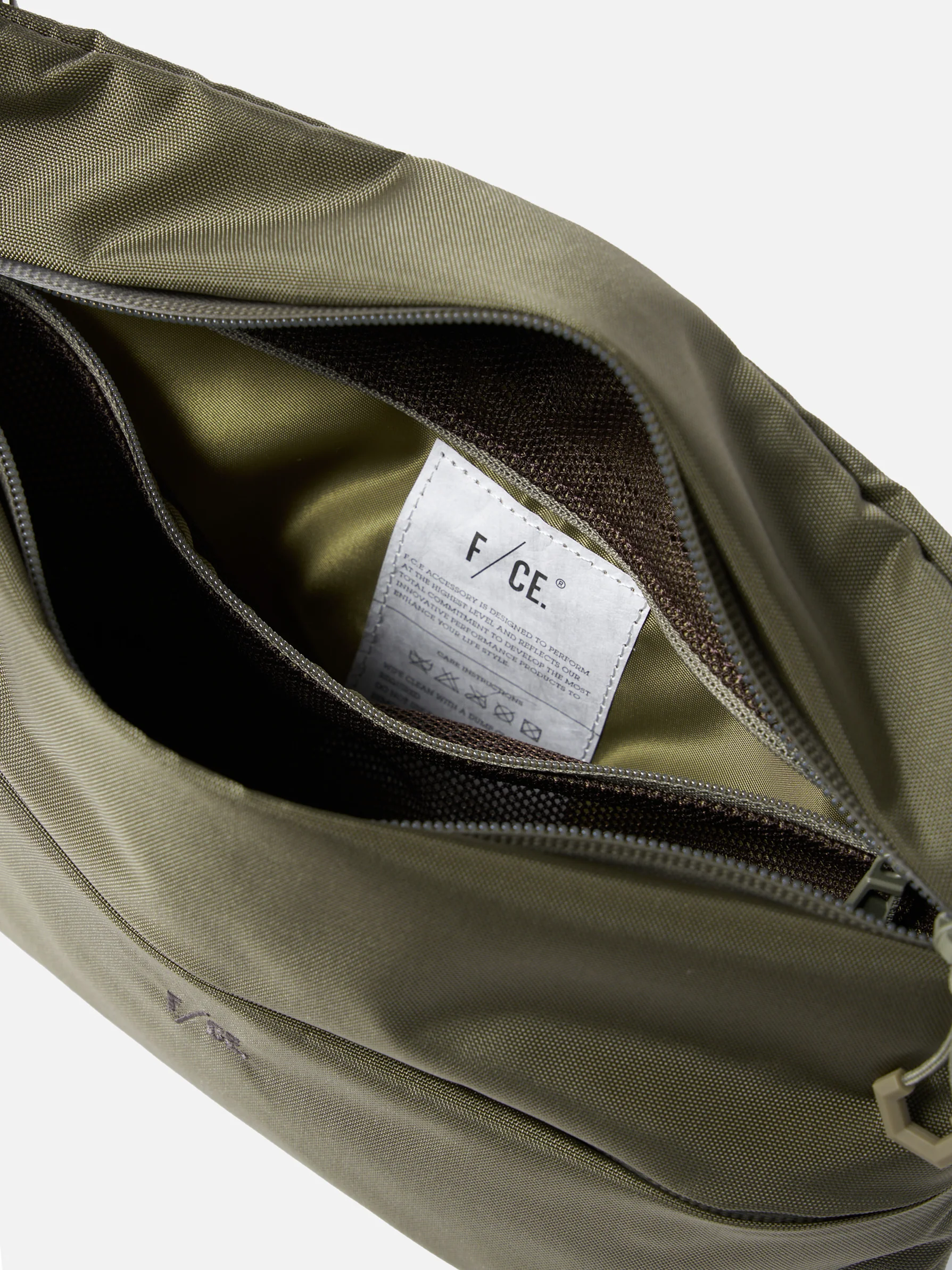 F/CE.® Sage Green 420 re/cor Sacoche - Image 4