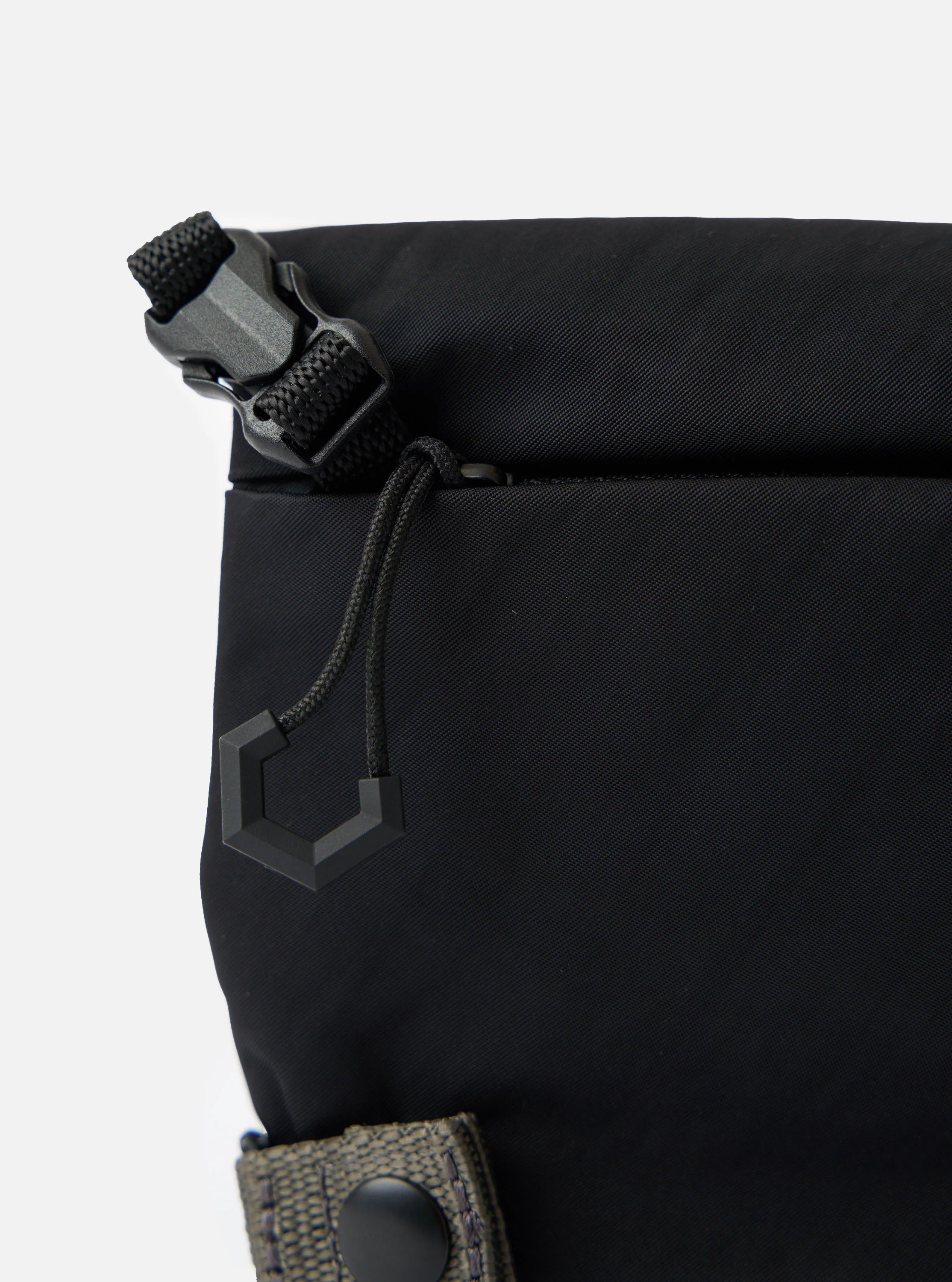 F/CE.® Black Nylon Textured Twill Drawstring Sacoche - Image 4