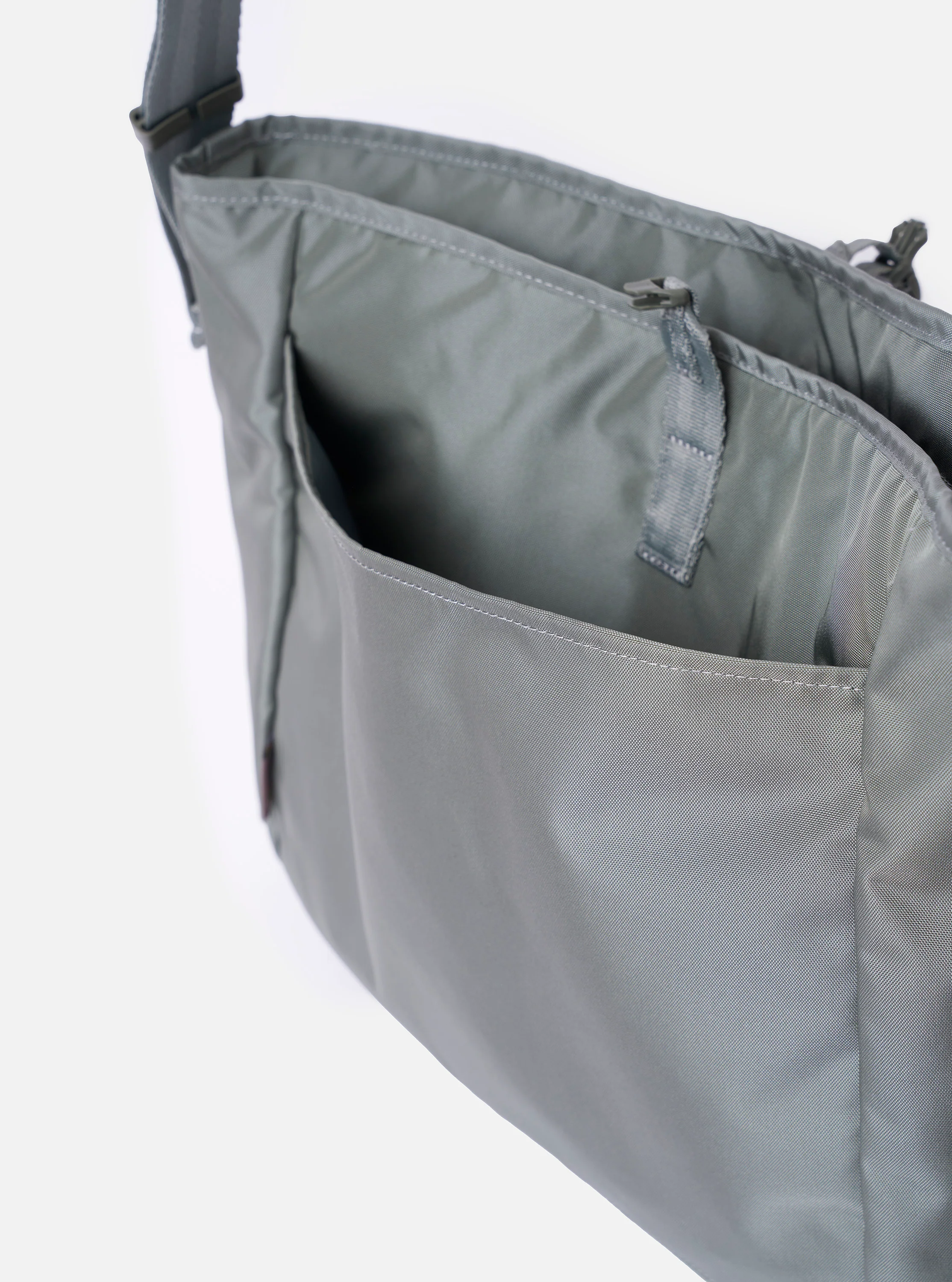 F/CE.® Foliage Green Recycled Nylon 420 re/cor Courier Shoulder Bag - Image 8