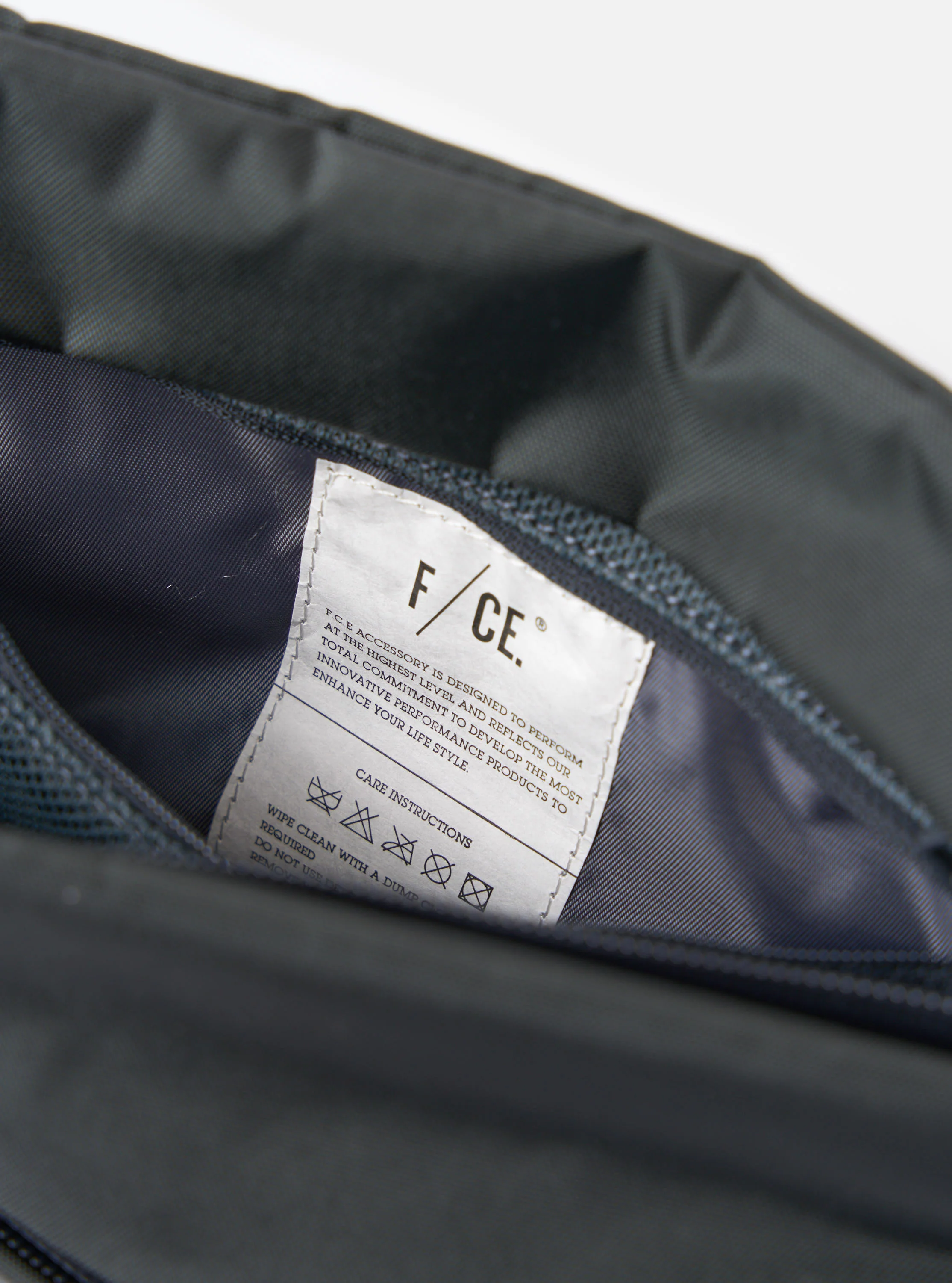 F/CE.® Grey 420 re/cor Sacoche - Image 7