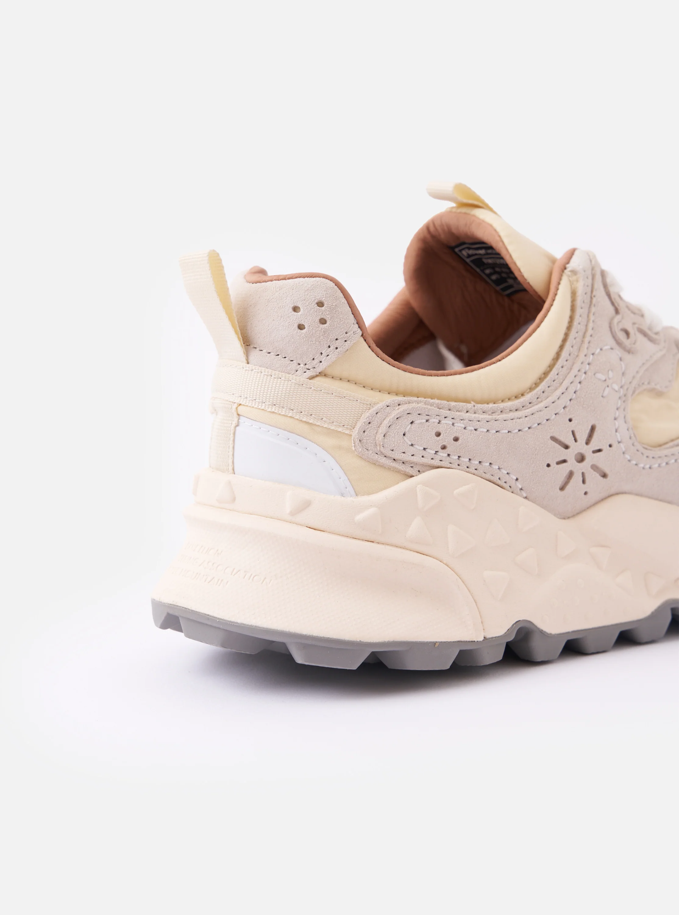 Flower Mountain Milk/Light Beige Suede/Nylon Rulis Uni - Image 3