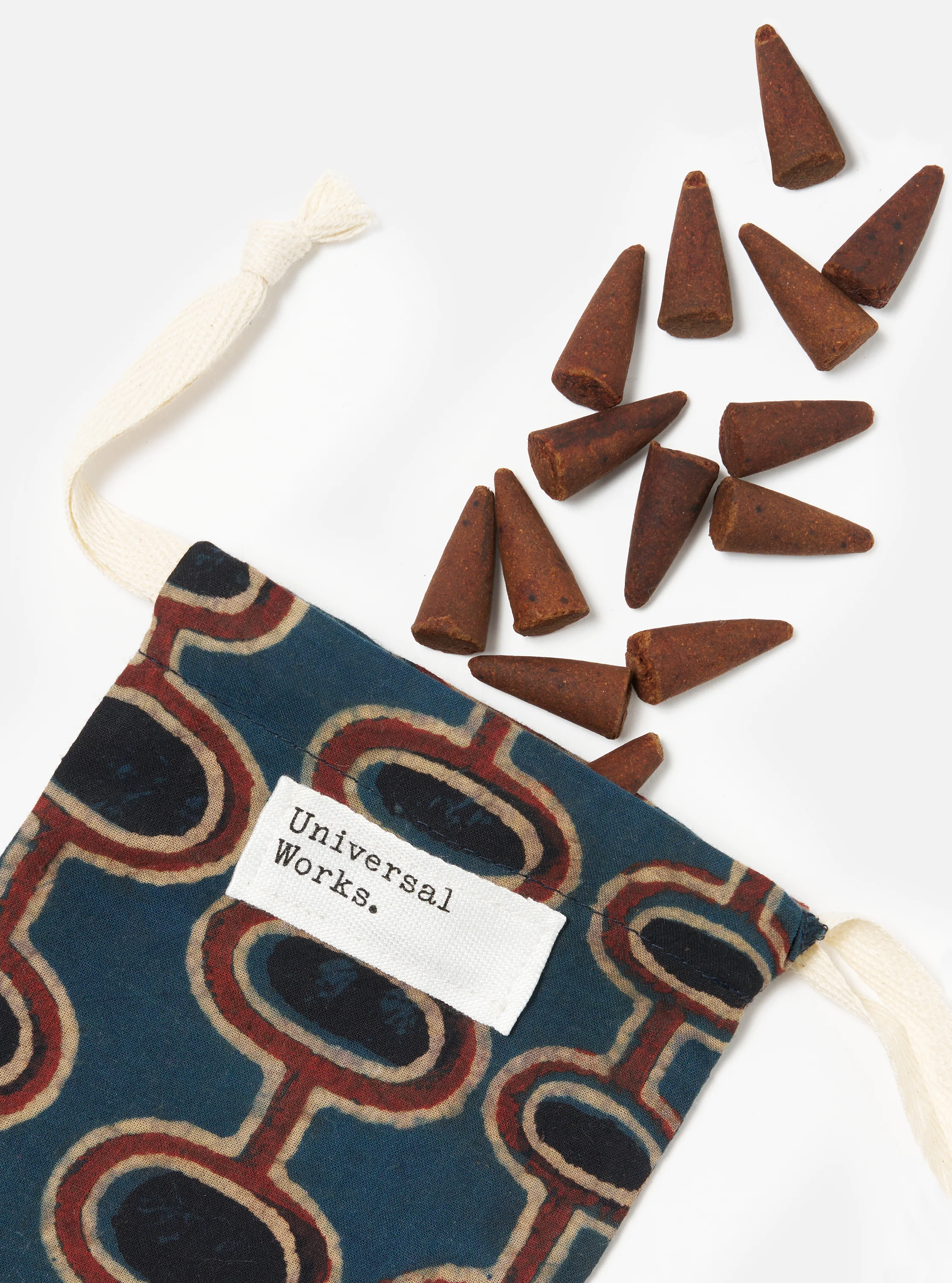 harvest Incense Cones - Eucalyptus, Fir Needle & Patchouli - 20 pack. - Image 4
