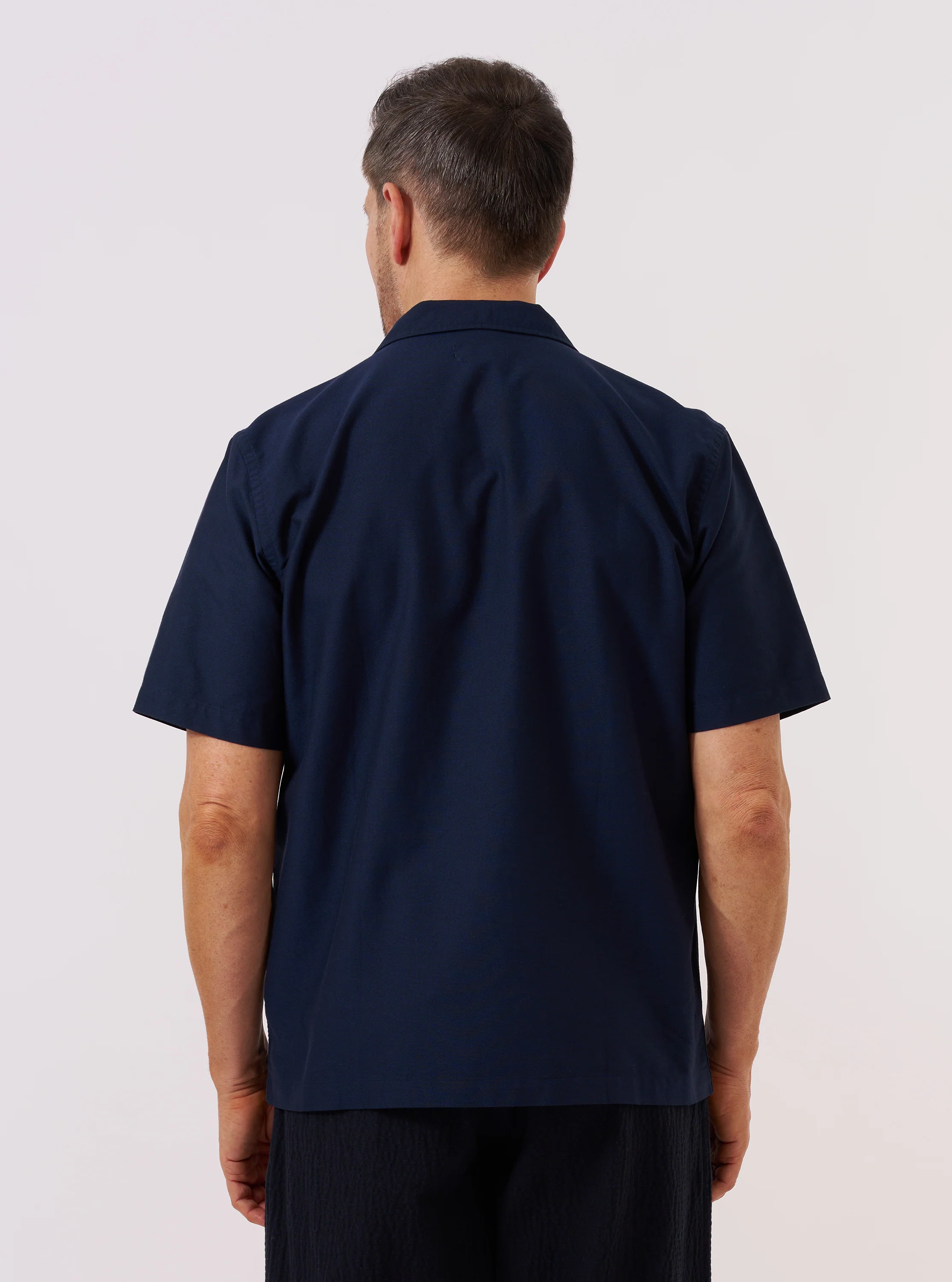Navy Classic Oxford Tropicana Shirt - Image 3
