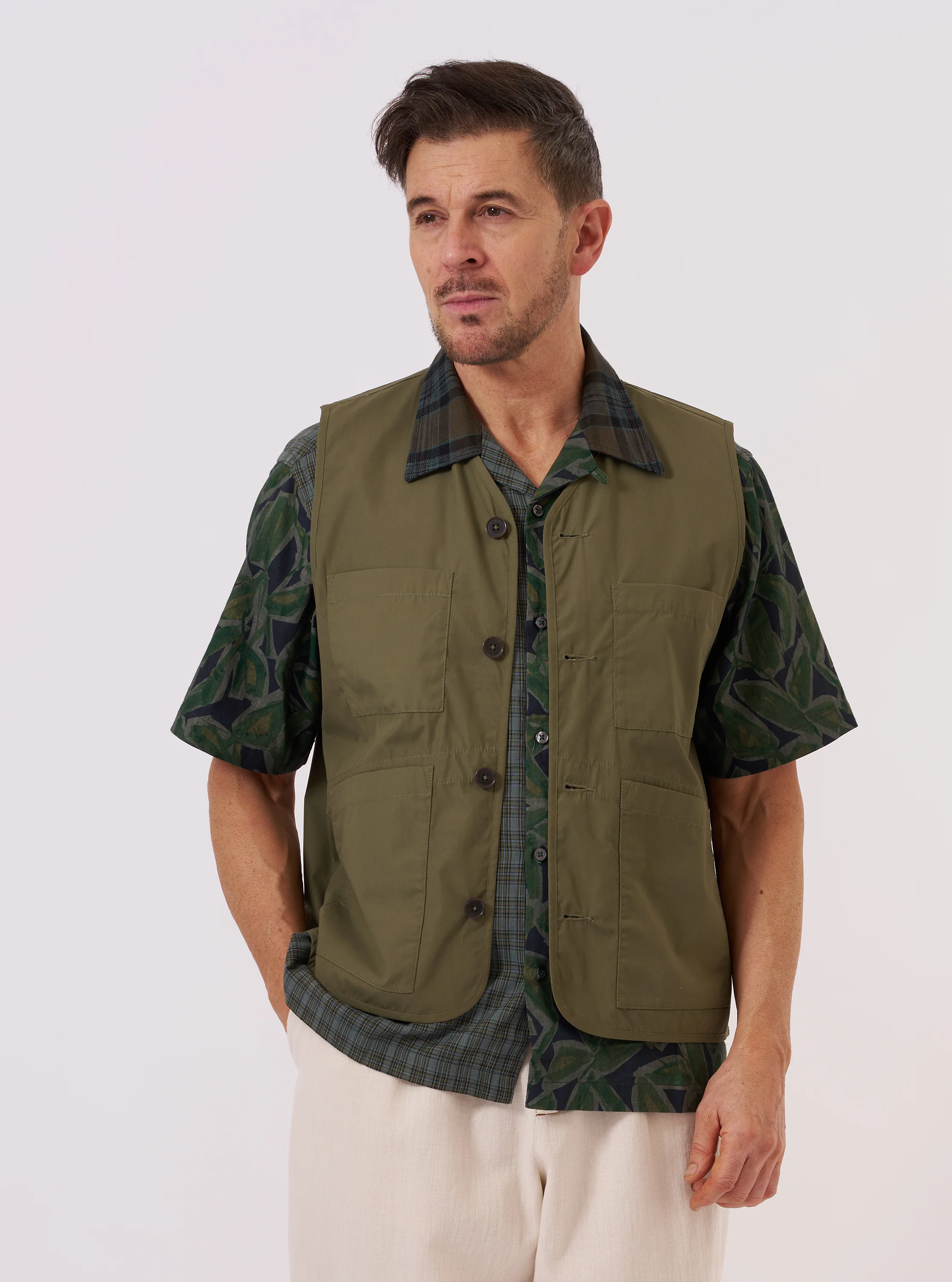 Olive Recycled Polytech City Waistcoat - Image 2