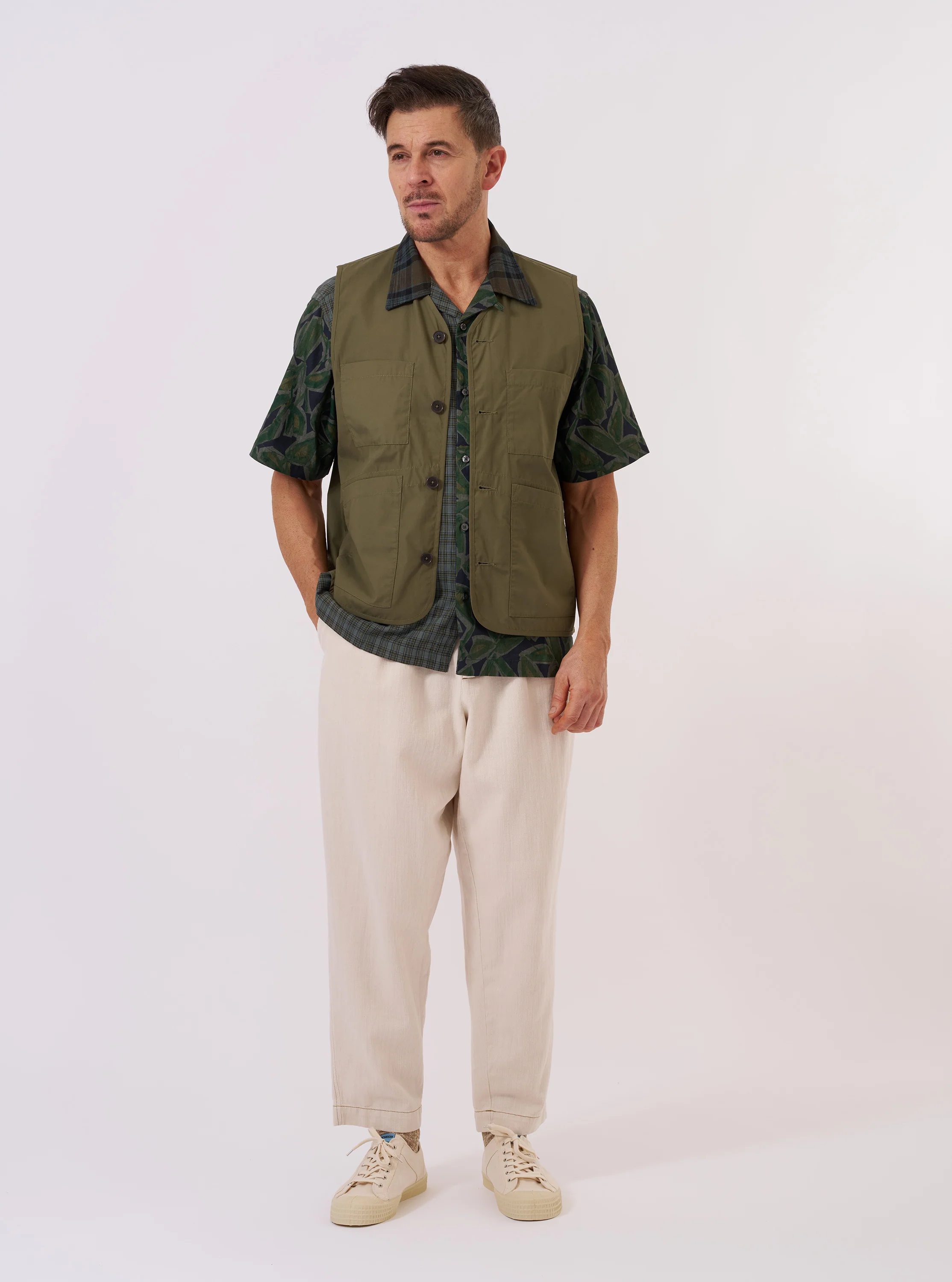 Olive Recycled Polytech City Waistcoat - Image 7