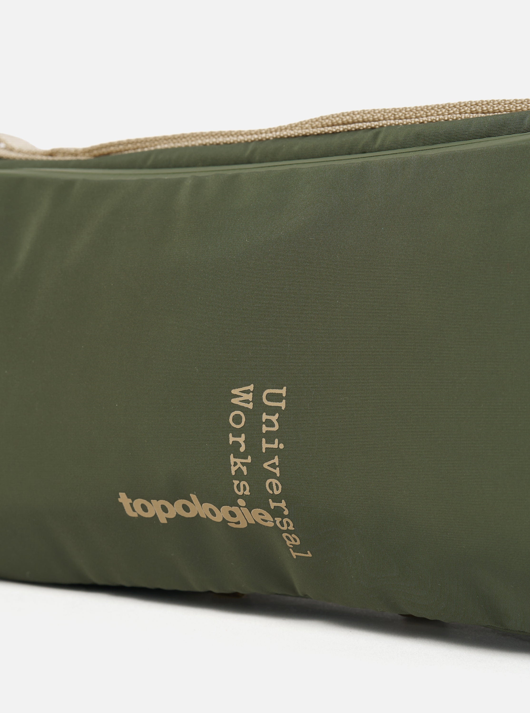 Topologie x Universal Works Rifle Green UW Tech Bottle Sacoche Medium - Image 3